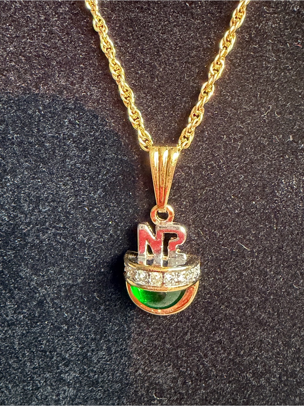 Vintage Nina Ricci Triple Gold-Plated Pendant Necklace - Picture 2 of 3